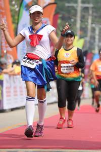 BIB: 40408, 46526
                            <button type="button" onclick="openModal(8233158)" class="btn btn-primary btn-sm float-right btn-popup" data-toggle="modal" data-target=".modal-high-quality">
                        <i class="fas fa-shopping-cart"></i> Add to Cart
                    </button>
                                            <button type="button" onclick="isThisMe(8233158, true)" class="btn btn-success btn-sm float-right btn-popup btn-isme hidden" data-toggle="tooltip" data-placement="bottom" title="นี่คือรูปของคุณใช่ไหม คลิกที่นี่เพื่อเอาเข้าอัลบั้ม">
                        <i class="fas fa-plus"></i> Add to album
                    </button>
                    <button type="button" onclick="isThisMe(8233158, false)" class="btn btn-warning btn-sm float-right btn-popup btn-isnotme hidden">
                        <i class="fas fa-ban"></i> Remove from album
                    </button>